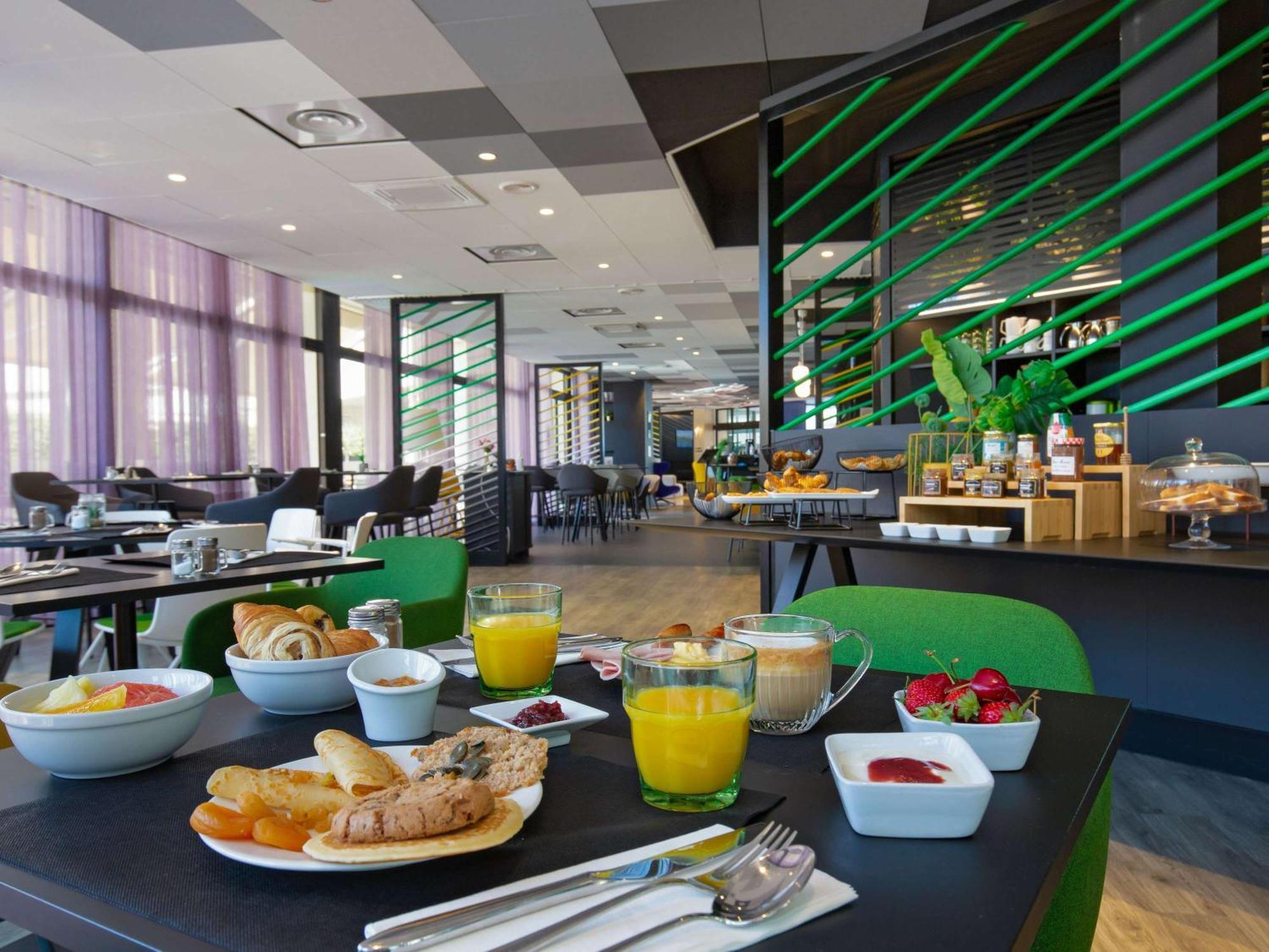 Mercure Hyeres Centre Cote D'Azur Экстерьер фото