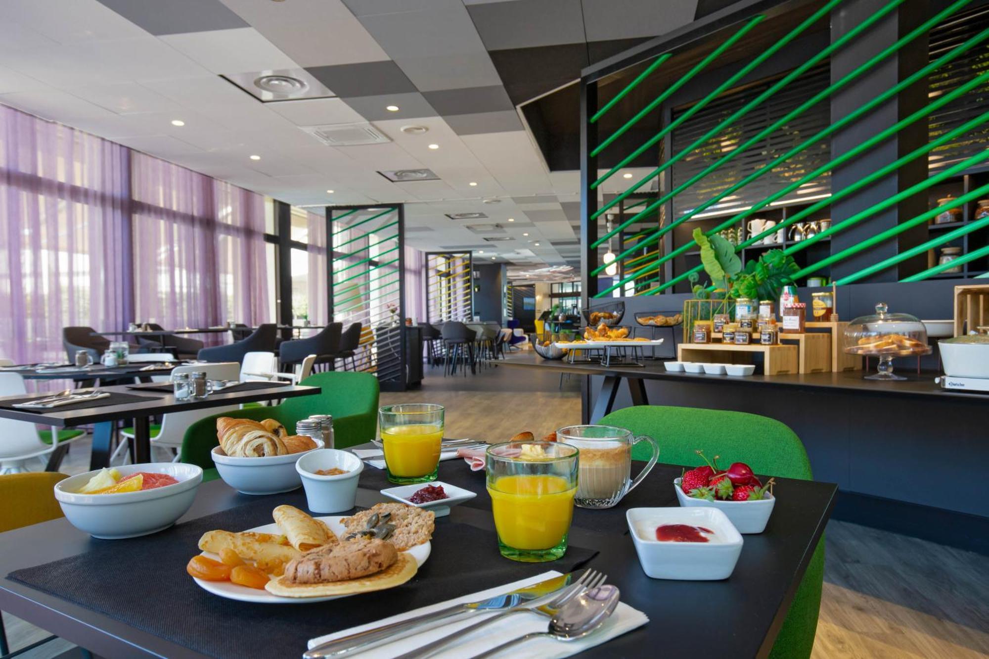 Mercure Hyeres Centre Cote D'Azur Экстерьер фото